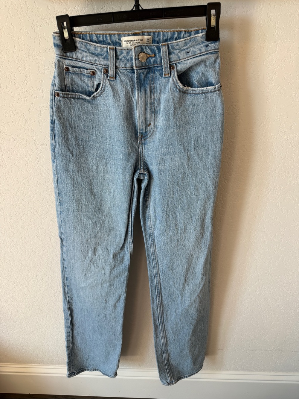 Abercrombie & Fitch Curve Love The '90s Relaxed Jean